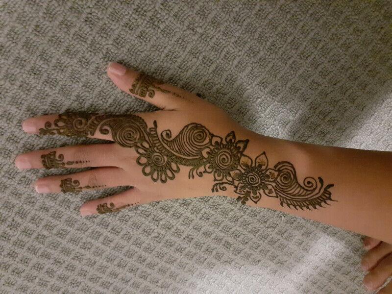 henna-mehndi-artist-48901-1-688